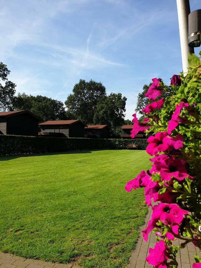 De Eikensingel Hotel Uddel Esterno foto